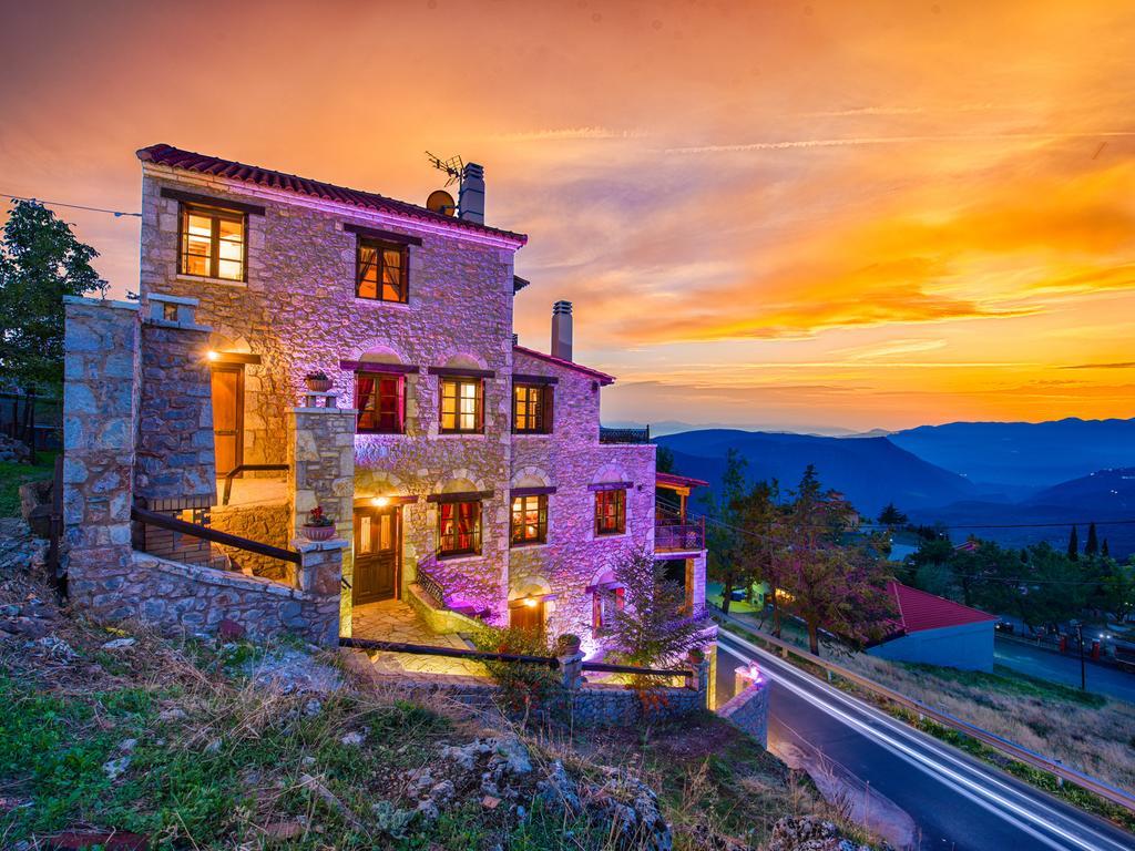 Vip Suite 4 Seasons Arachova Bagian luar foto